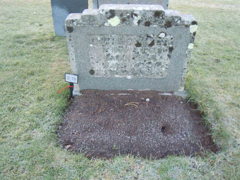 Grave number: 1 ND    79