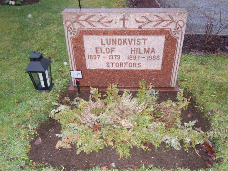 Grave number: 1 NJ    37