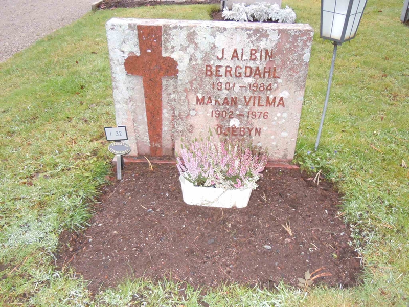 Grave number: 1 NI    32