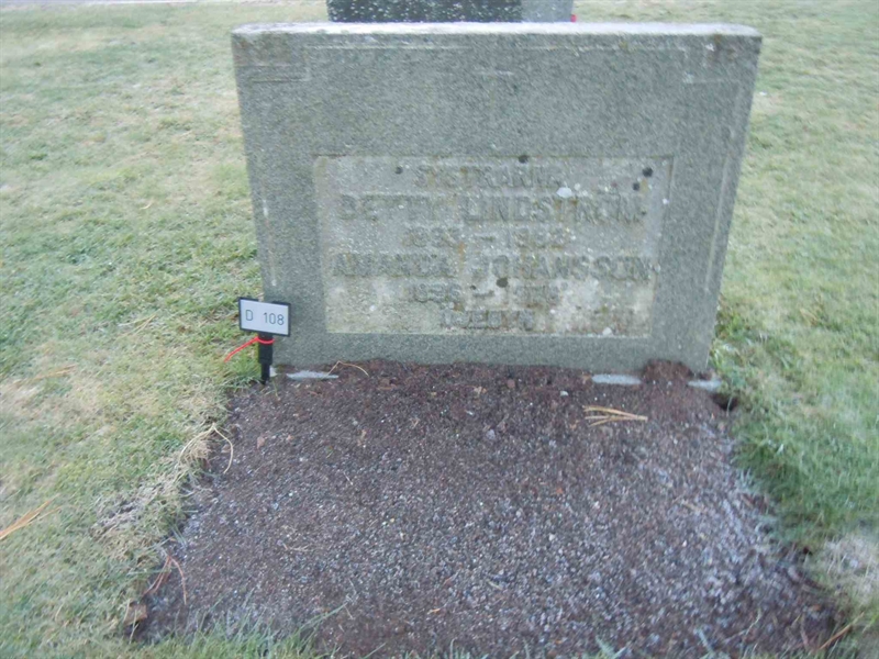 Grave number: 1 ND   108