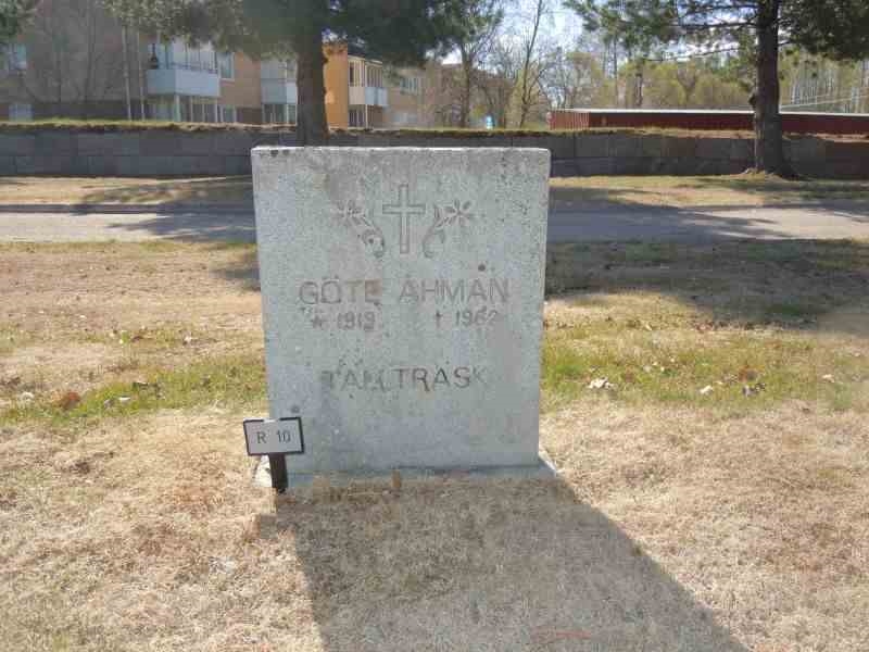 Grave number: 1 NR    10