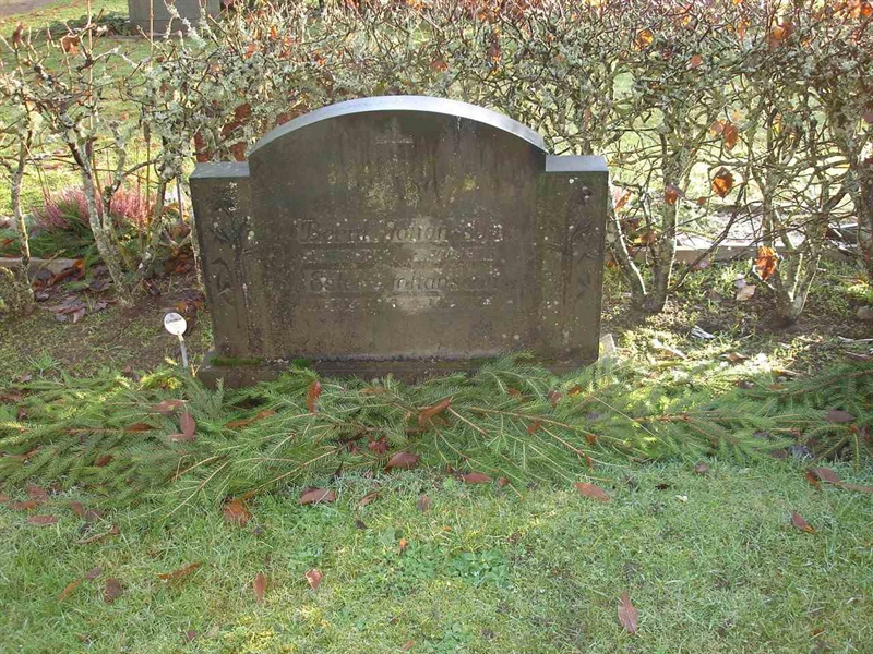 Grave number: HK J     3, 4
