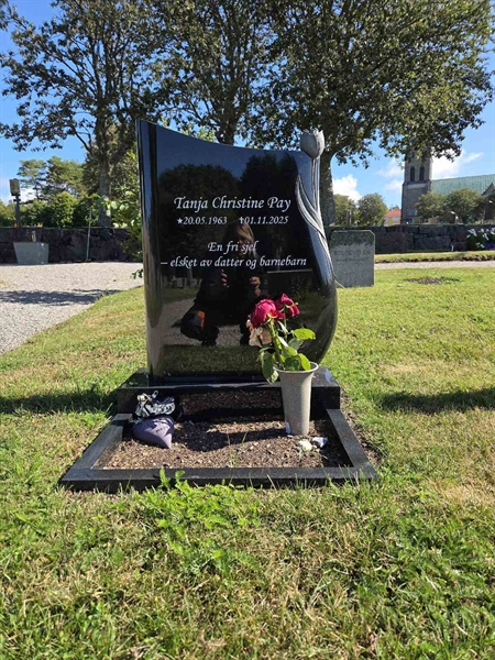 Grave number: GM 004  2246