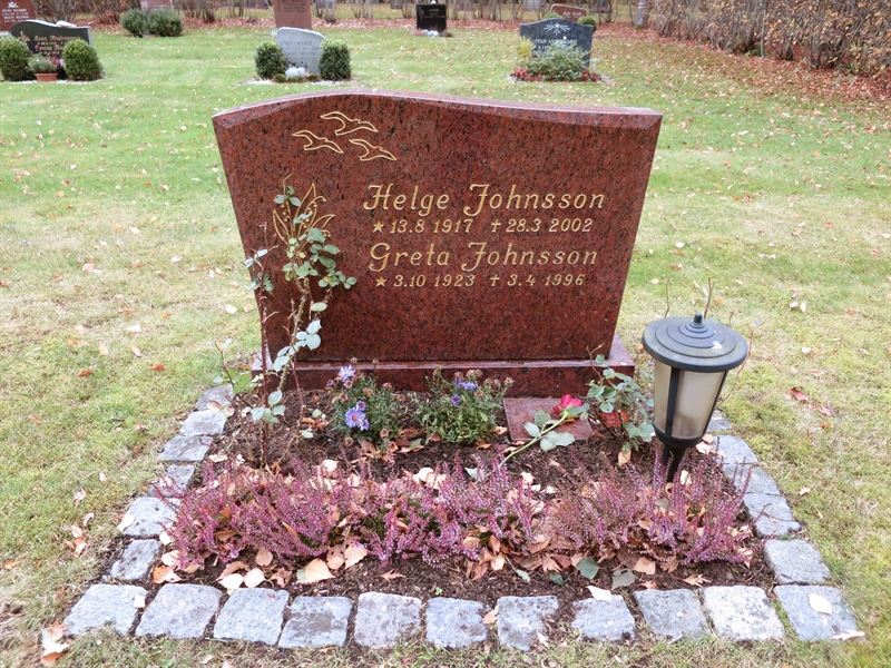 Grave number: HNB I    89