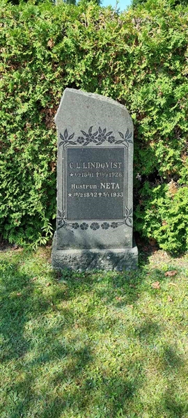 Grave number: LM 3 43  007