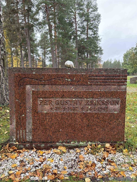 Grave number: NK 02    68