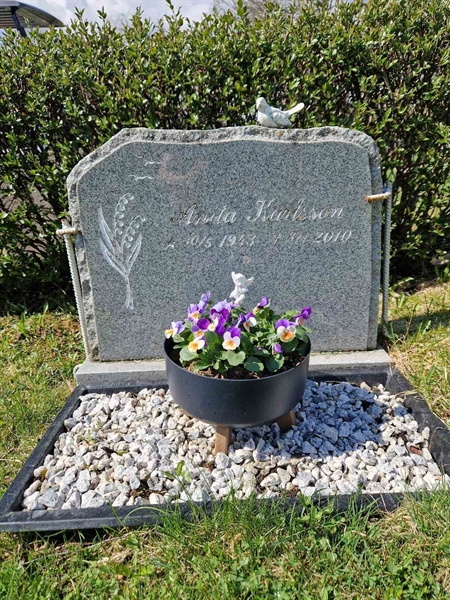 Grave number: 501 08 1137-1139