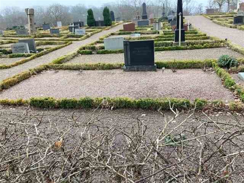 Grave number: Kå 35    12, 13, 14, 15