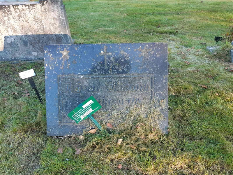 Hautatunnus: Fr 7   383-384