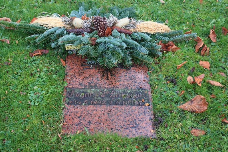 Grave number: Ö U09    57