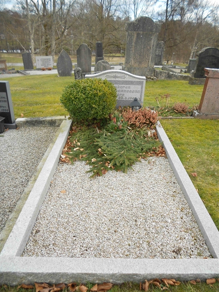 Grave number: NÅ G4    95