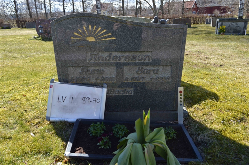 Grave number: LV I    89, 90