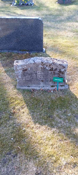 Grave number: 3 Nya F    84