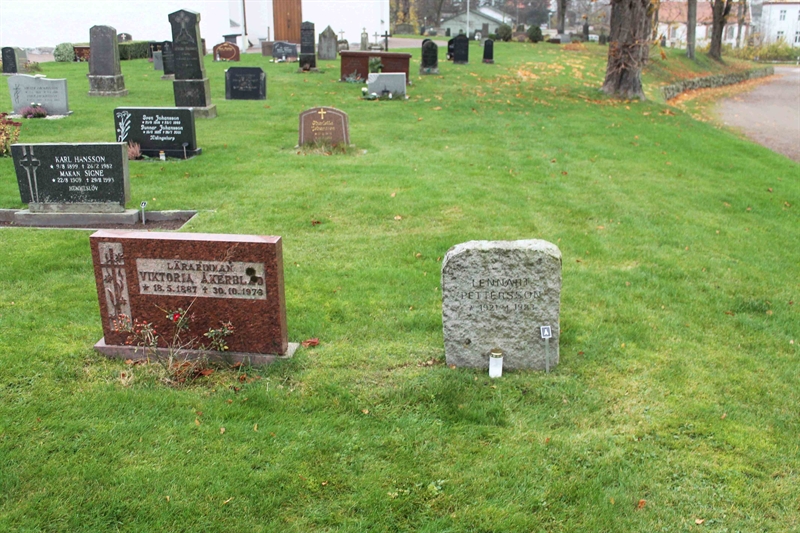 Grave number: ÖKK 7    88