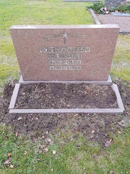 Grave number: 01   337