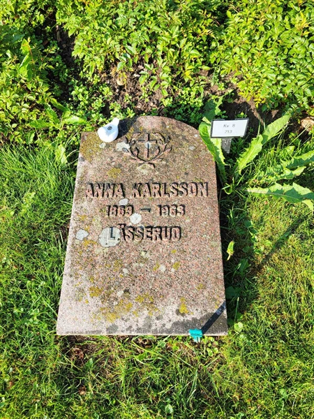 Grave number: kö 01 08   213