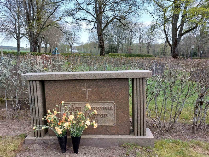 Grave number: HÖ 6   75, 76
