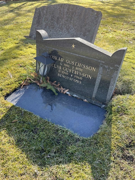 Grave number: Ärt 44 17 143+144