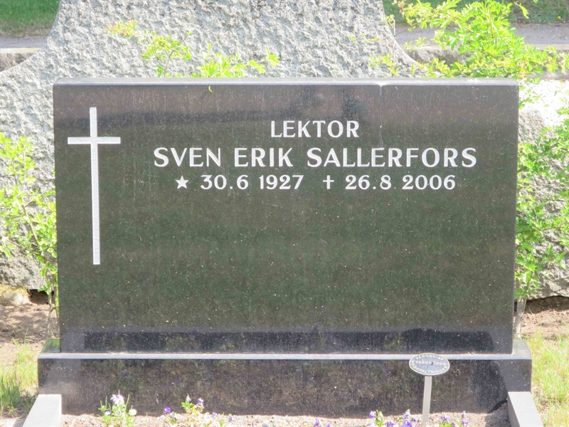 Grave number: HÖB 37    12