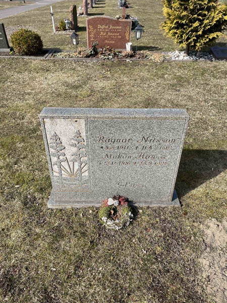 Grave number: VV 1   557, 558