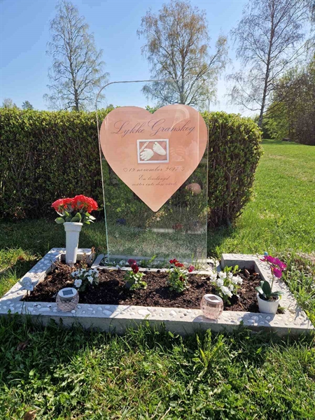Grave number: 501 16 3011