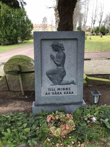 Grave number: HÖB N.RL    23, 24