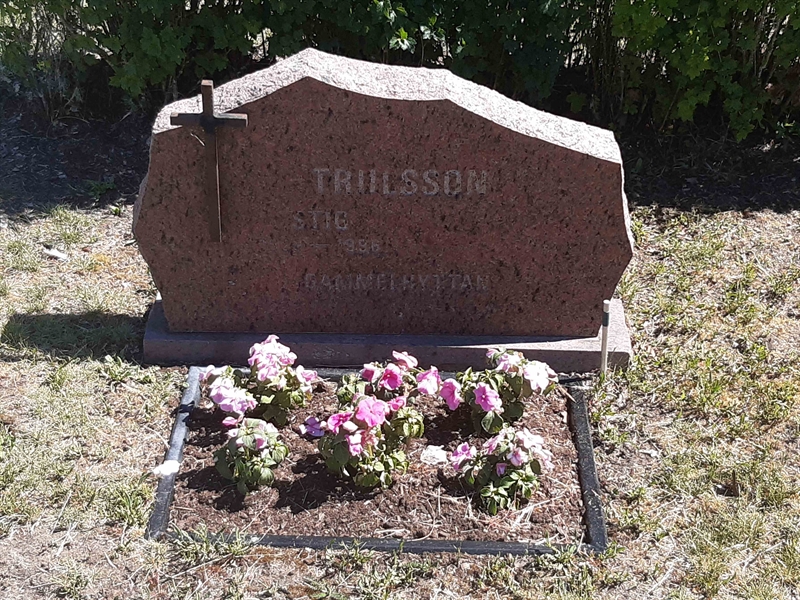 Grave number: JÄ 12    90