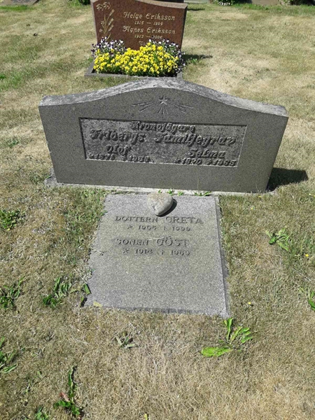 Grave number: TÖ 4   288