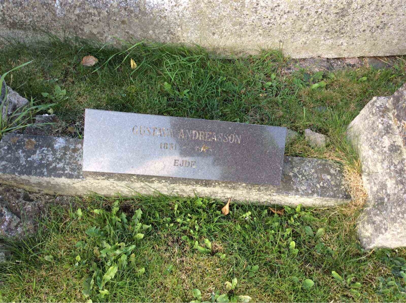 Grave number: KG 06    62, 63, 64