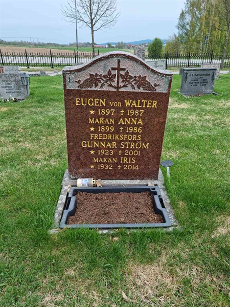 Grave number: D G 3   768+769