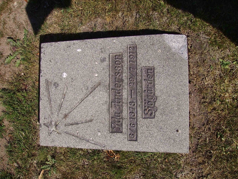 Grave number: 2 F   121