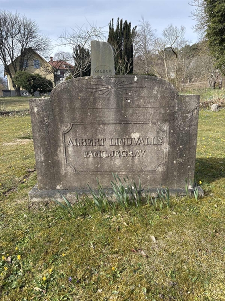 Grave number: LI 15