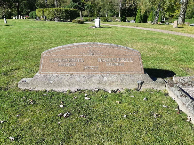 Hautatunnus: Fr 7   841-842