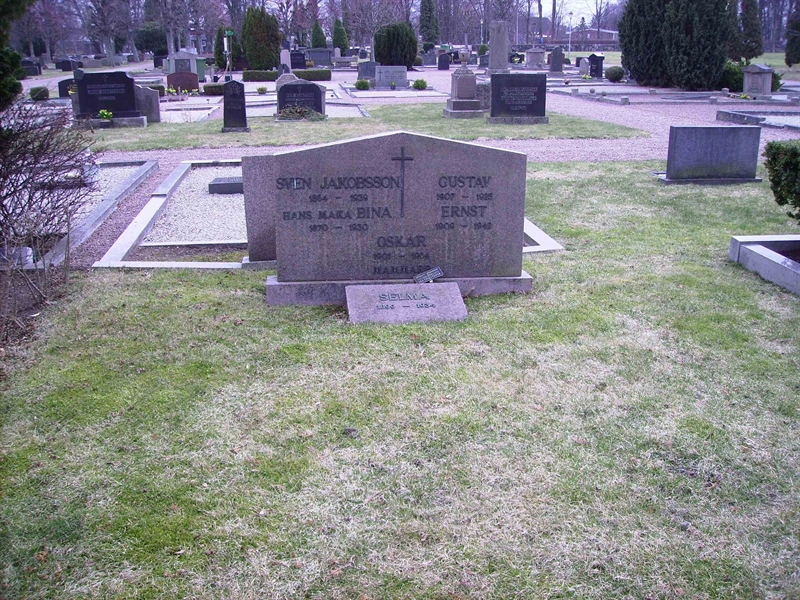 Grave number: LM 3 23  002