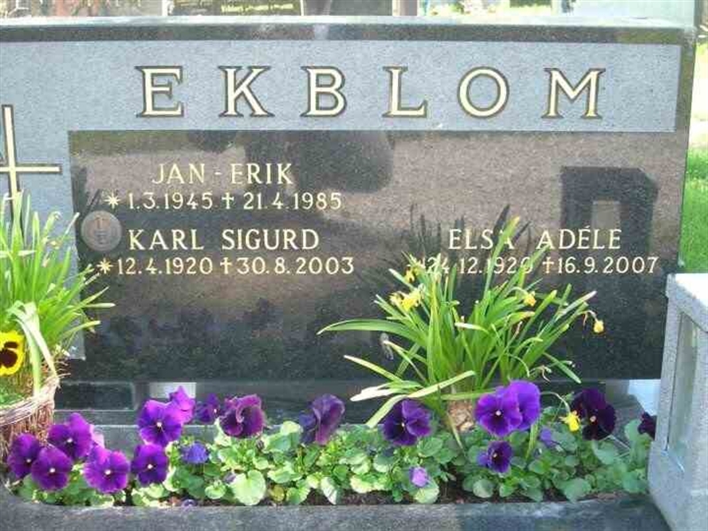 Grave number: 1 GG 01     12