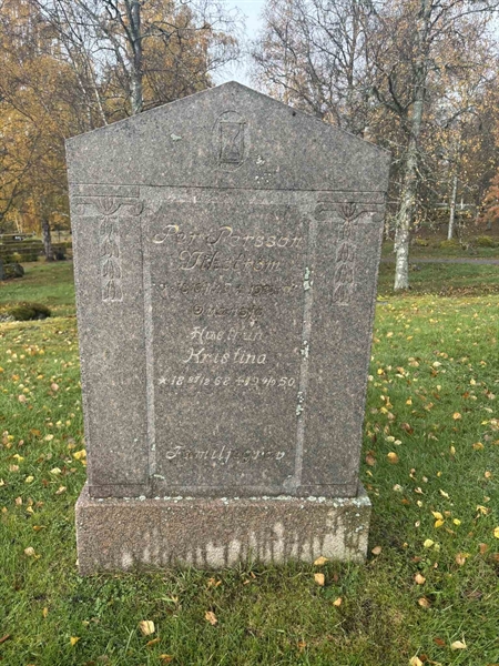 Gravnummer: 551 D   196