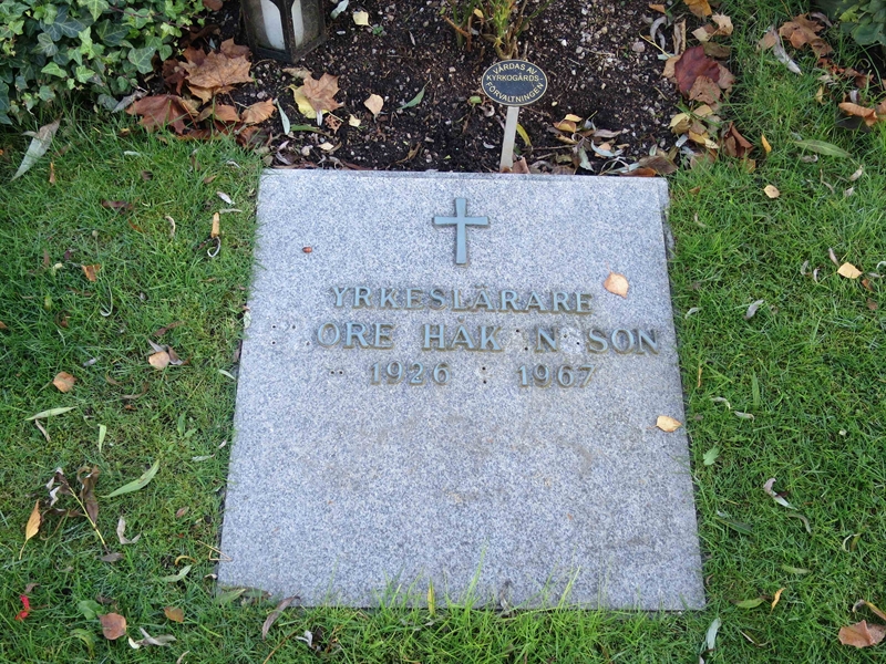 Grave number: HÖB 52    34