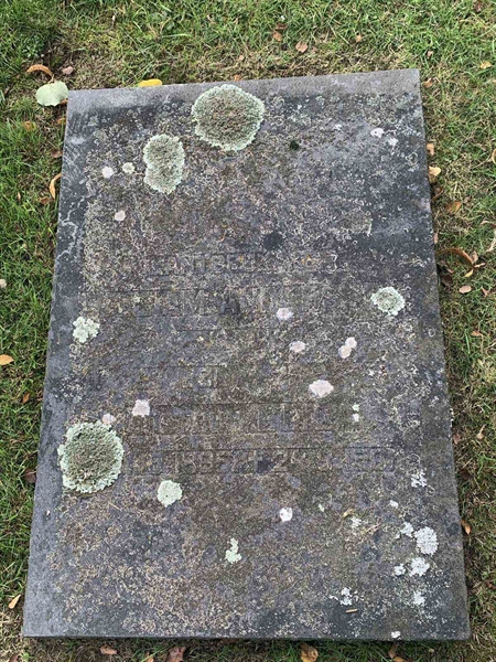 Grave number: VK B    66, 67