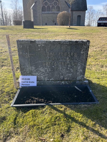 Hautatunnus: 03 D    80