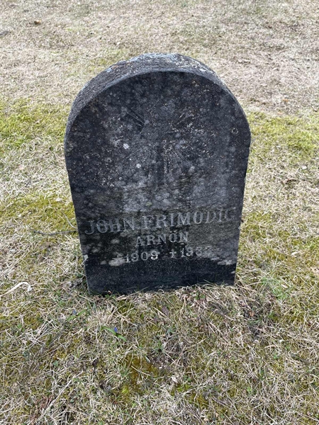 Grave number: R 3   129-E