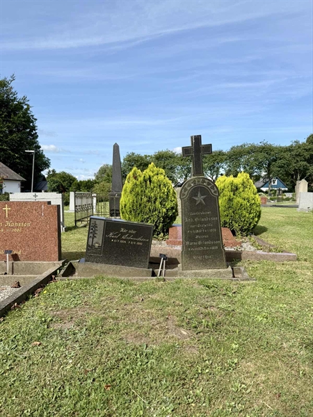 Grave number: ON C   570, 571