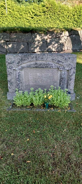 Grave number: 4 A    19-20