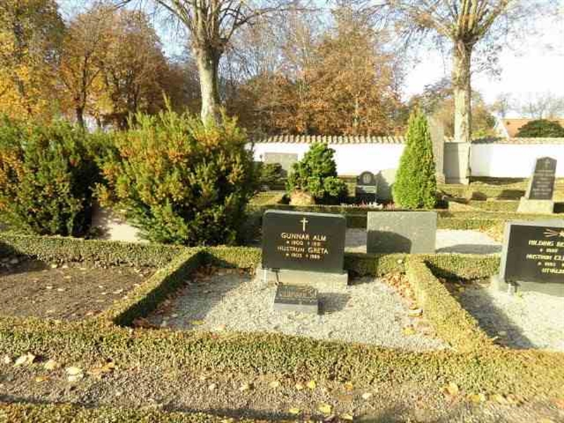 Grave number: VK 1   130-131
