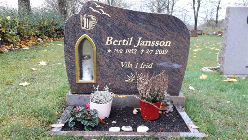 Grave number: FÄ 031   101