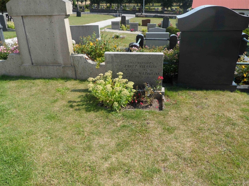 Grave number: ÖV E     1