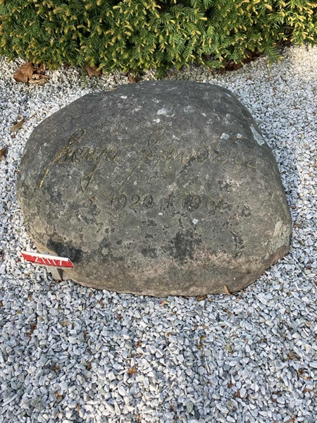 Hautatunnus: Ö 21y    53, 54
