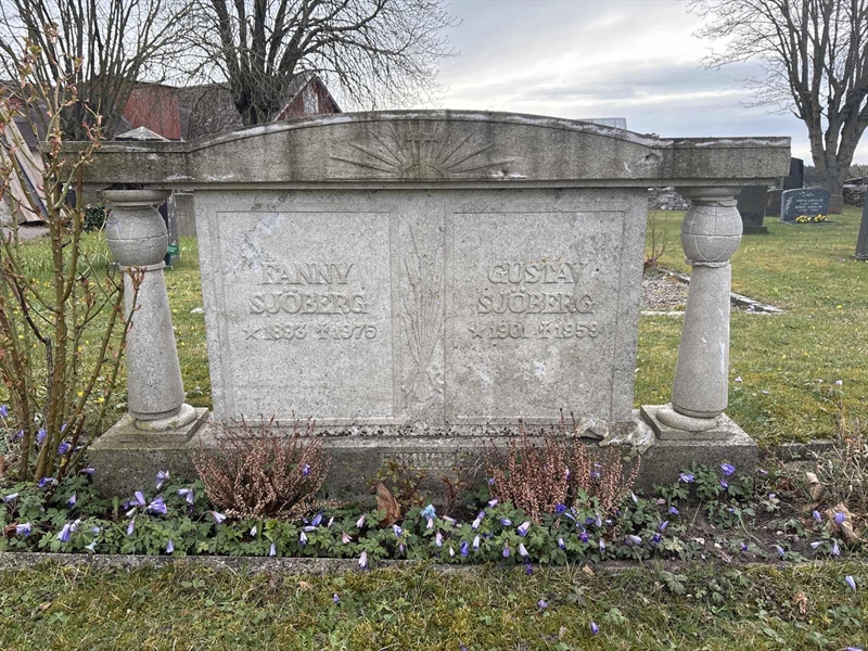 Grave number: GE 100, 101