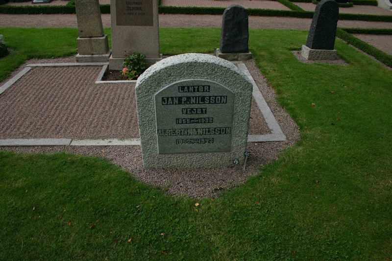 Grave number: GK SD   132a, 132b