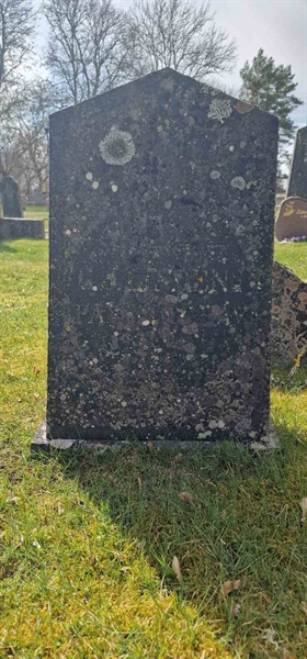 Grave number: F V B    73-75
