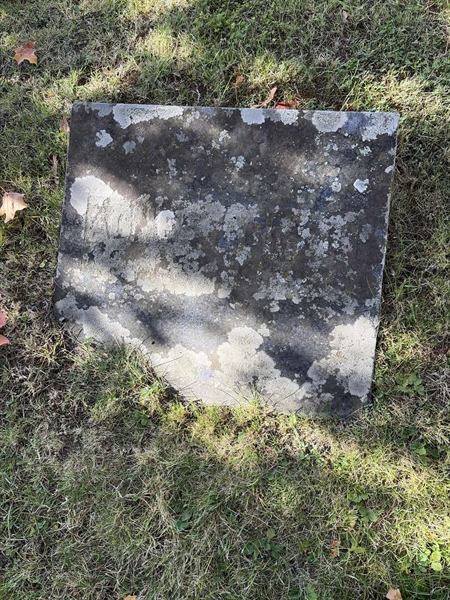 Grave number: H 1    90